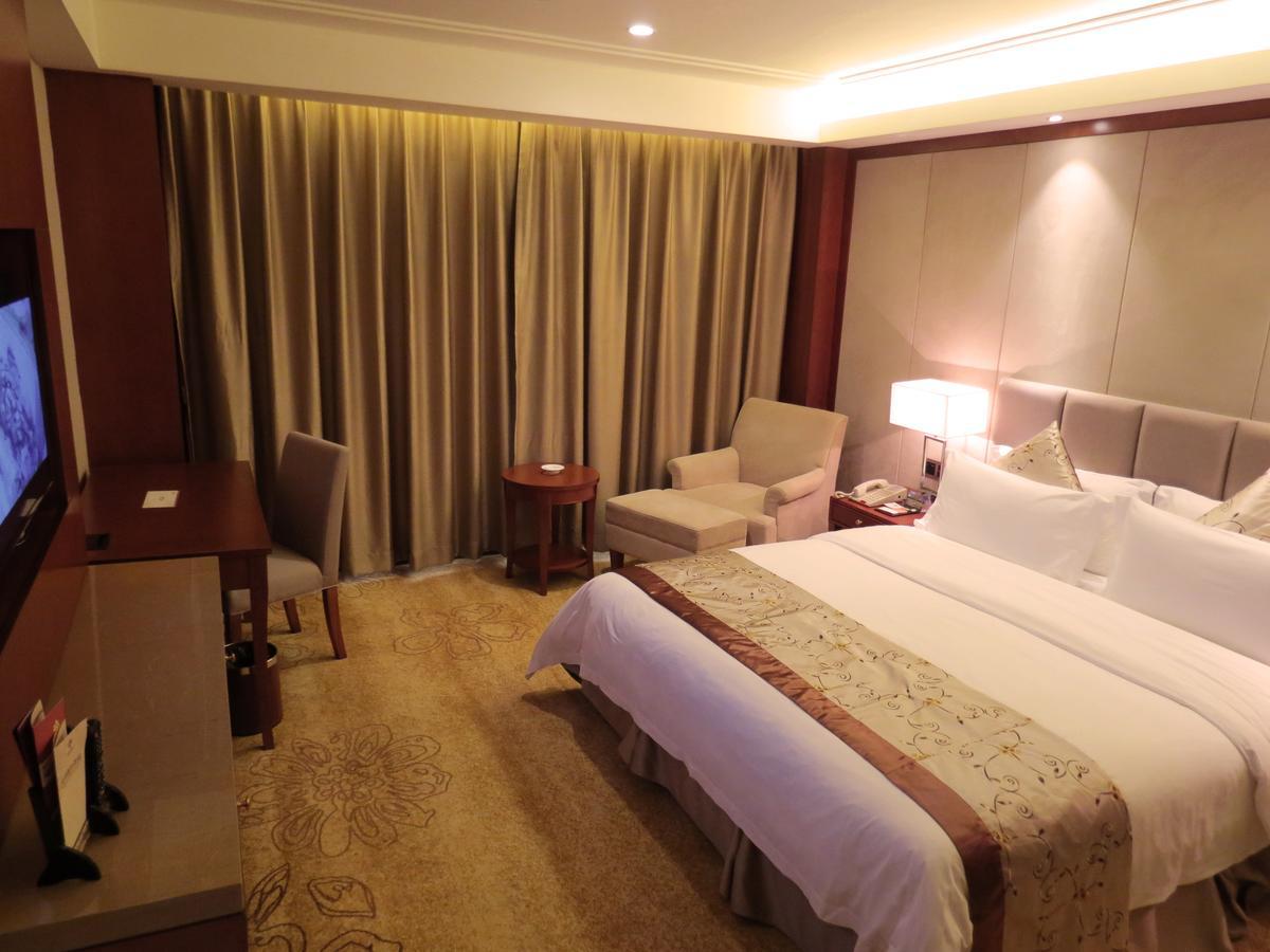 Rongjiang Hotel Jieyang Eksteriør billede